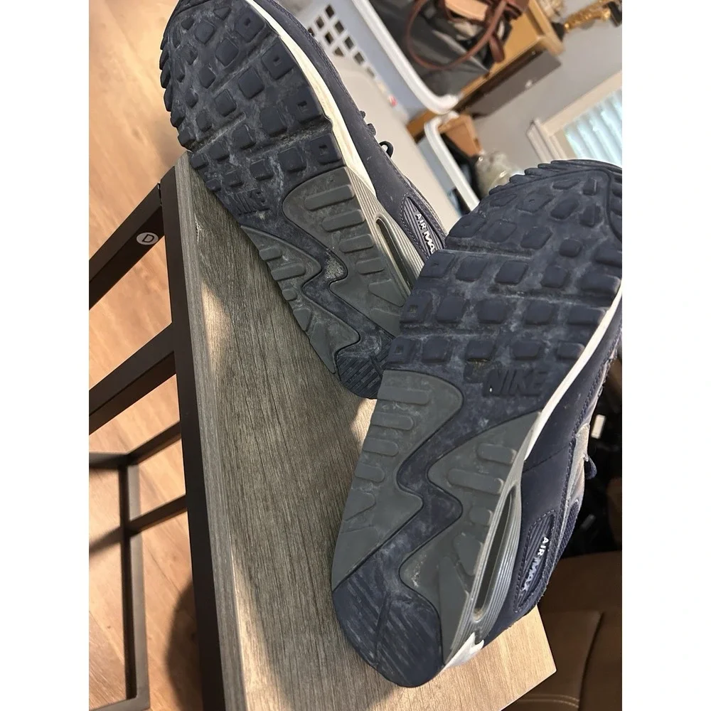 Nike product pair